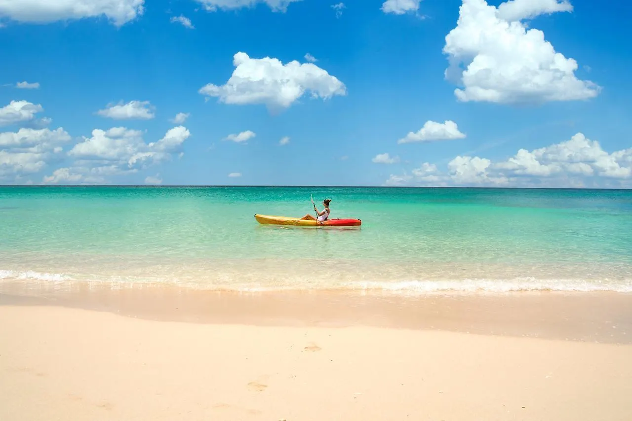 Resort The Sandpiper Saint James